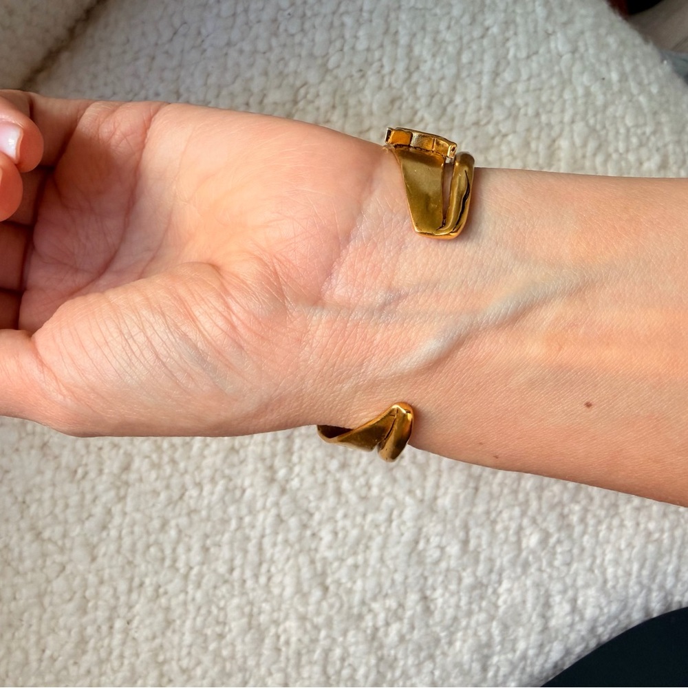 ✨Yves Saint Laurent YSL Cuff Bracelet Gold Tone✨ - Picture 7 of 14